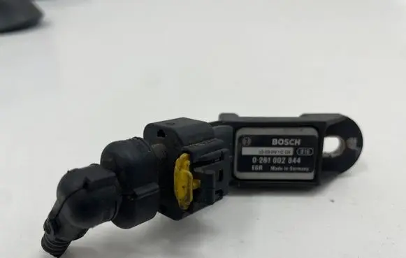 Opel Zafira B Air pressure sensor 0281002844