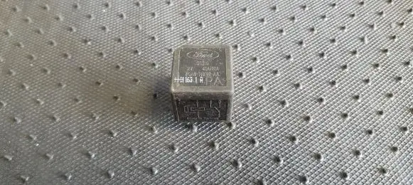Ford Mondeo MK II Other relay FOAB14B192AA FOAB-14B192-AA