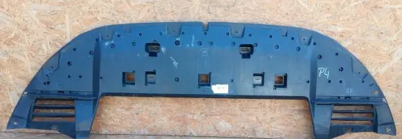 Front bumper skid plate/under tray