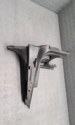 Headlight/headlamp mounting bracket