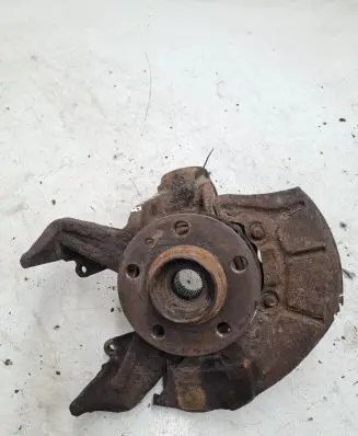 Audi A4 S4 B6 8E 8H Front wheel hub