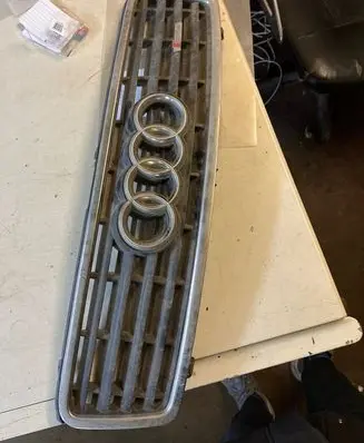 Audi A4 S4 B6 8E 8H Front grill 8H0853653