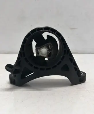 Opel Zafira C Engine mount bracket 13248575