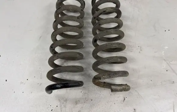 Mercedes-Benz C W204 Rear coil spring