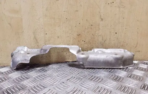 Chevrolet Captiva Exhaust heat shield