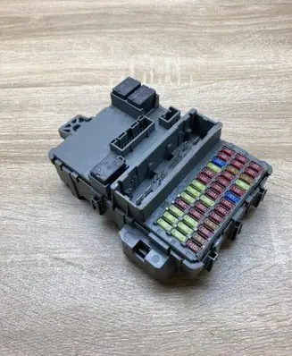Honda Accord Fuse module TLAA1 G8HLH71
