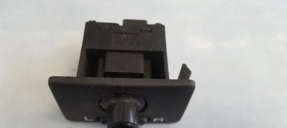 Nissan Almera Wing mirror switch