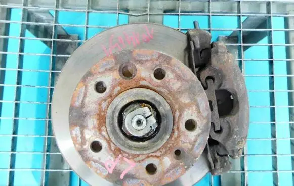 Volkswagen II LT Front wheel hub spindle knuckle IMPRK1014651