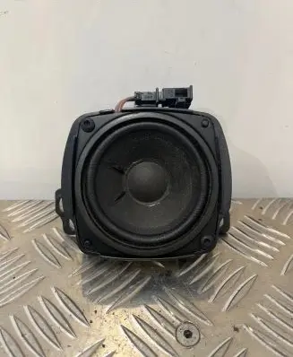 Audi A8 S8 D3 4E Front door speaker 4E0035411P 373071002 273071002