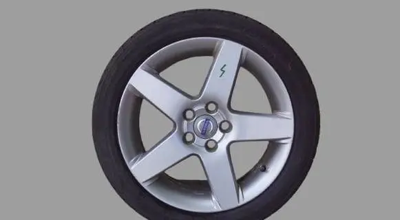 Volvo V50 R17 alloy rim 31255308