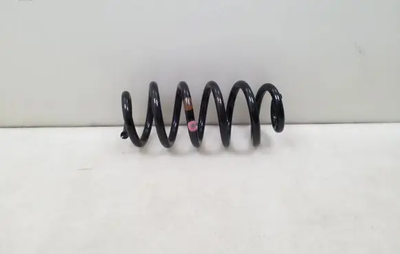 Nissan Qashqai J12 Rear coil spring