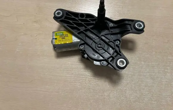 BMW X5 E70 Rear window wiper motor 6942165 694216507
