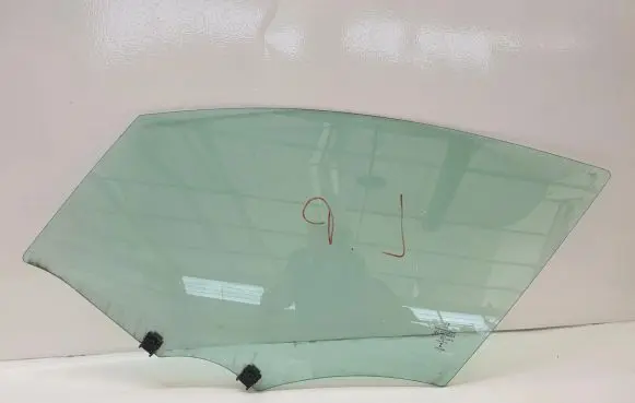 Peugeot 508 Front door window glass four-door