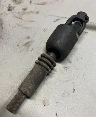 Mitsubishi Pajero Steering column universal joint