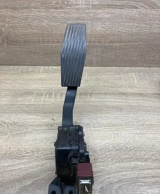 Opel Vectra C Accelerator throttle pedal 9186724CE