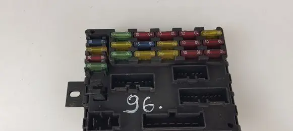 Alfa Romeo 156 Fuse module 60679160