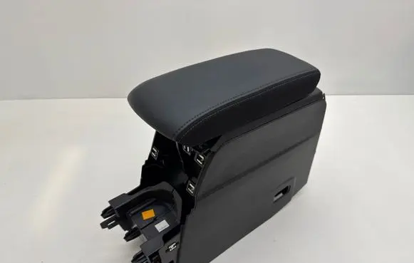 Peugeot 208 II Armrest 9825563280