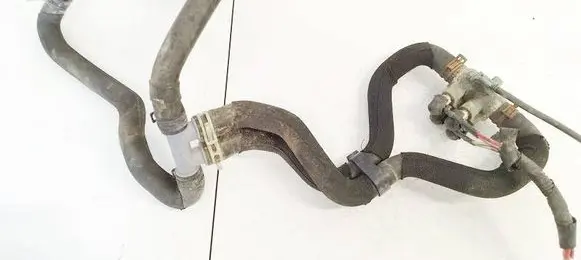 Nissan Juke I F15 Engine coolant pipe/hose