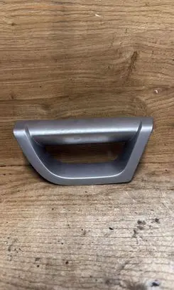 Volvo XC90 Front door interior handle trim 08650070