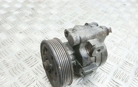Volvo S40, V40 Power steering pump