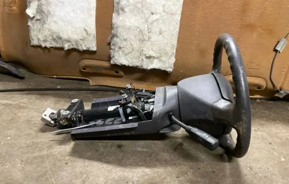 Mercedes-Benz Vaneo W414 Steering wheel axle set A1684620223