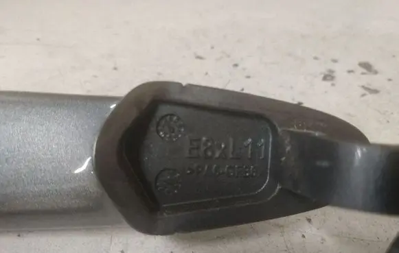 BMW 1 E81 E87 Front door exterior handle E8XL11