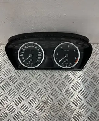 BMW 5 E60 E61 Speedometer (instrument cluster) 110080213 62116958600