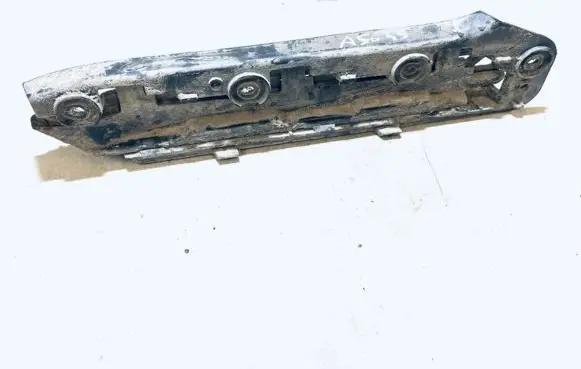 Volkswagen Touran I Front bumper mounting bracket 1t0807935