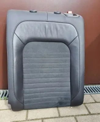 Rear seat