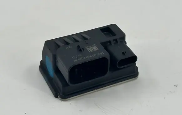 BMW 1 F20 F21 Glow plug pre-heat relay 8570087 12218570087 7822098