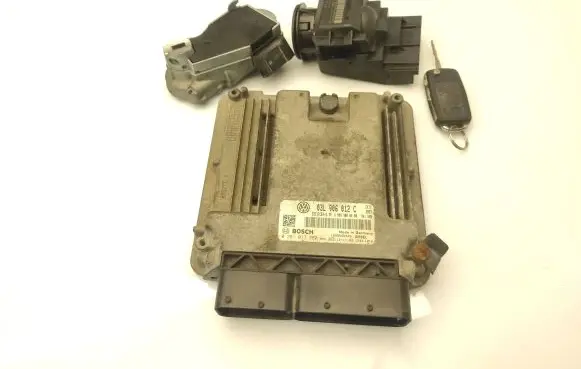 Volkswagen Crafter Engine ECU kit and lock set A0009000400 A9069005902 03L906012C