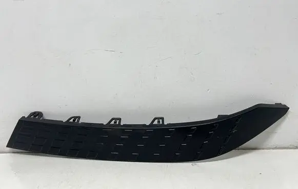 Front bumper mounting bracket