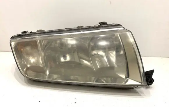 Skoda Fabia Mk1 (6Y) Headlight/headlamp