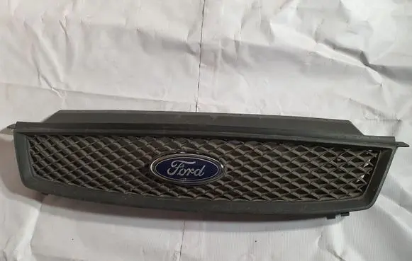 Ford Focus C-MAX Front grill 3M51R8138 3M51R8200 3M51R8B271