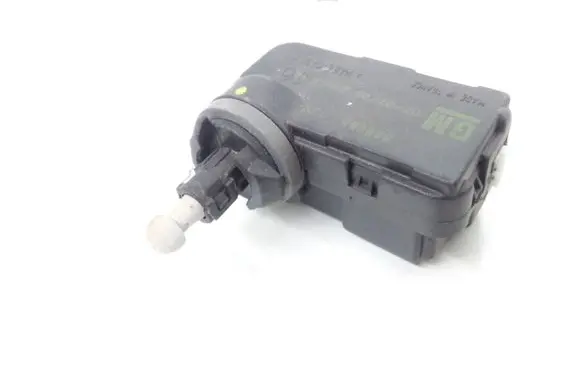 Headlight level adjustment motor