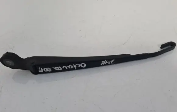 Skoda Octavia Mk1 (1U) Rear wiper blade arm