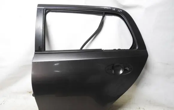Toyota Urban Cruiser (XP110) Rear door