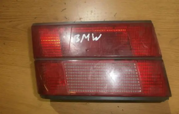 BMW 5 E34 Tailgate rear/tail lights 1384011l 8769r23