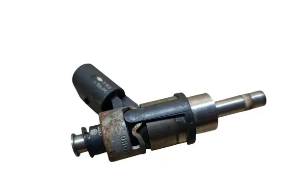 Audi A4 S4 B7 8E 8H Fuel injector 0261500039 06F906036G 06D133036D