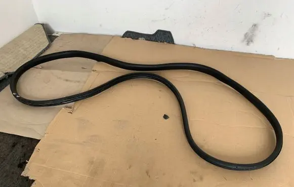 Renault Kangoo II Rubber seal loading door 