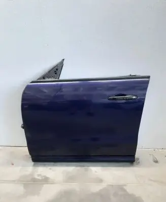 Maserati Levante Front door