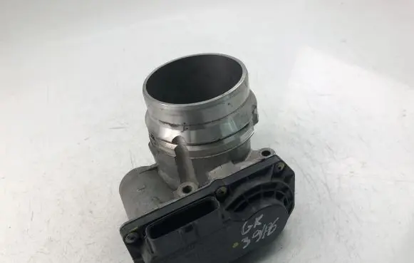 Volvo V70 Throttle valve 31293736