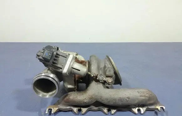 BMW M4 F82 F83 Turbo system vacuum part 8658211