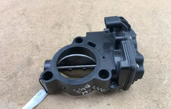 BMW 5 G30 G31 G38 Throttle valve 8512452 13548512452