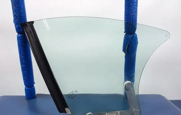 Peugeot 207 CC Rear side window 9680223280