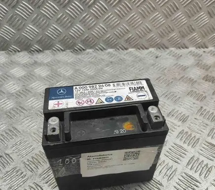 Mercedes-Benz CLA C117 X117 W117 Car battery A0009829608