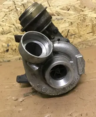 Mercedes-Benz C W203 Turbo A6110960999