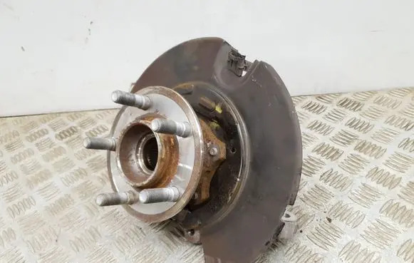 Dodge Challenger Rear wheel hub spindle/knuckle 68089312AB