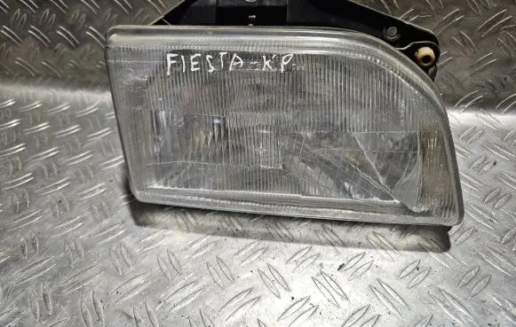 Ford Fiesta Headlight/headlamp 03704748 03702509