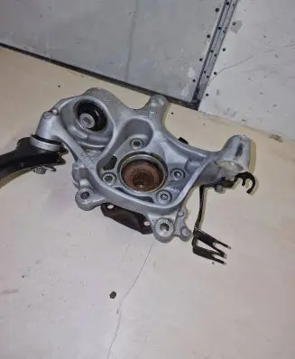Audi A4 S4 B9 Rear wheel hub 8W0505435AA 8W0505431Q